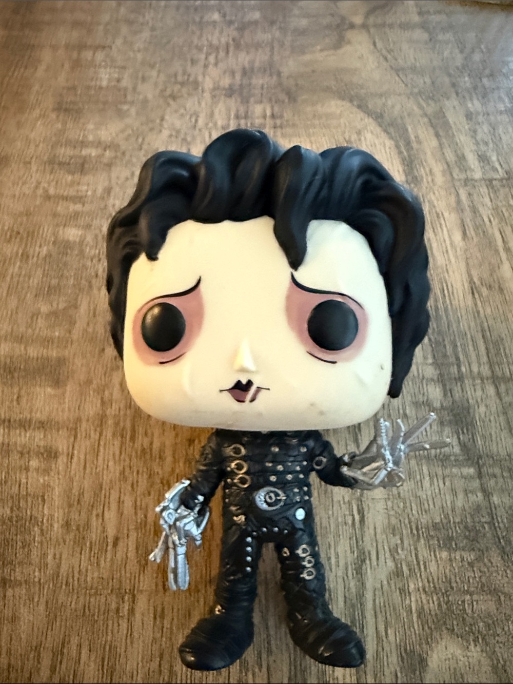 Pop! Vinyl Figure - Edward Scissorhands Black Leather Outfit with Silver Gloves